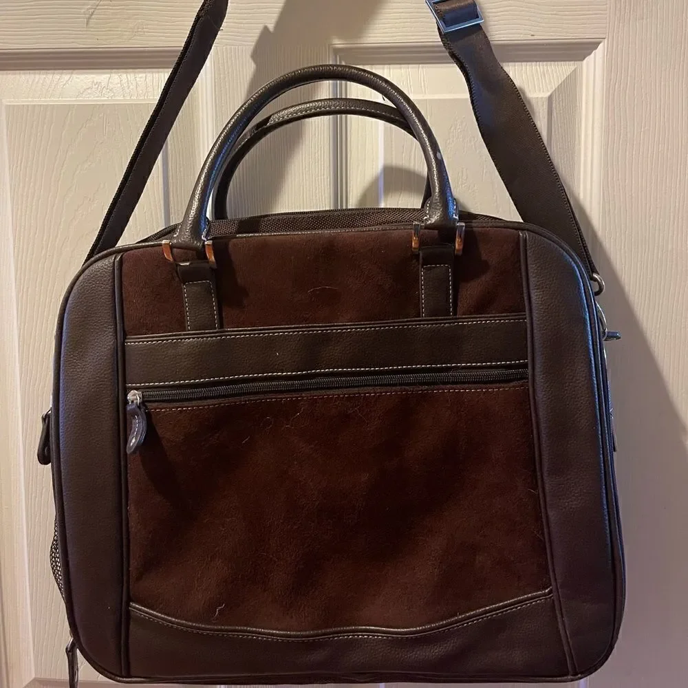 NWOT Mobile Edge Special Edition laptop /office bag Brown faux leather suede .